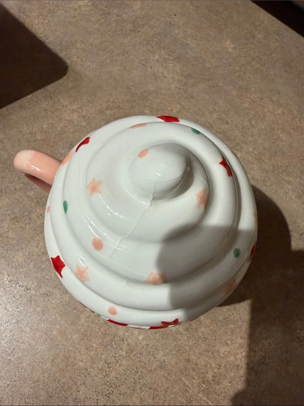 Christmas Cafe Holiday Ceramic Mug with Lid - Red & White